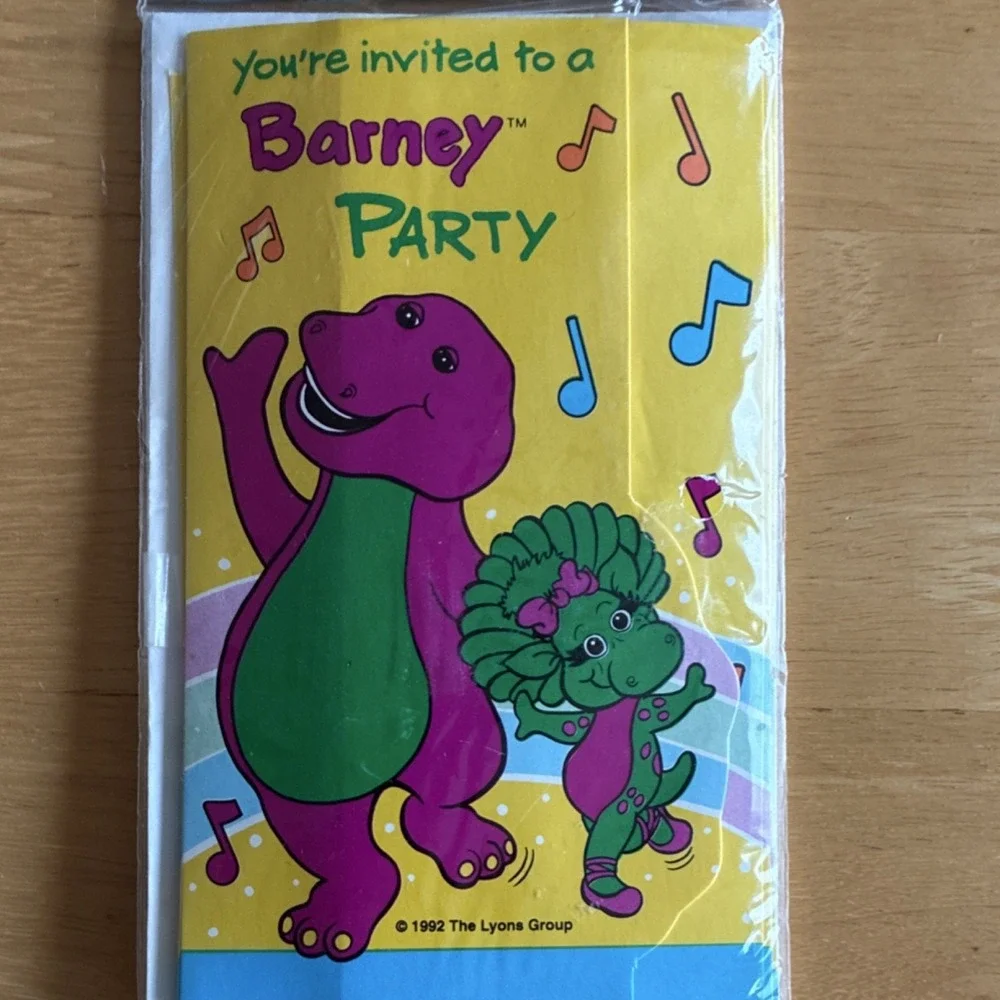 Unique Barney Party Invitations w/ Envelopes 8ct Folded 4x6 MPN 14384 1992